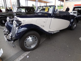 Un autre cabriolet tout aussi beau.