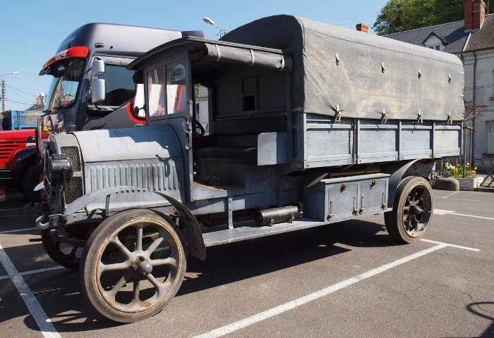 Camion de dion bouton à Montrichard